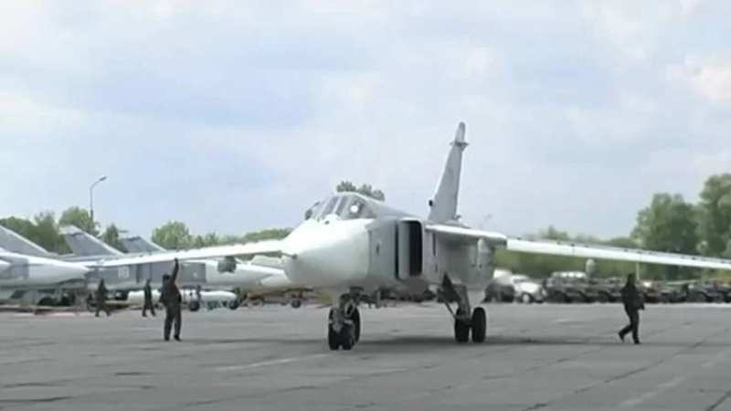 US журналист: Руските ВКС унищожиха склад с ракети Storm Shadow и 5 самолета Су-24 в Украйна