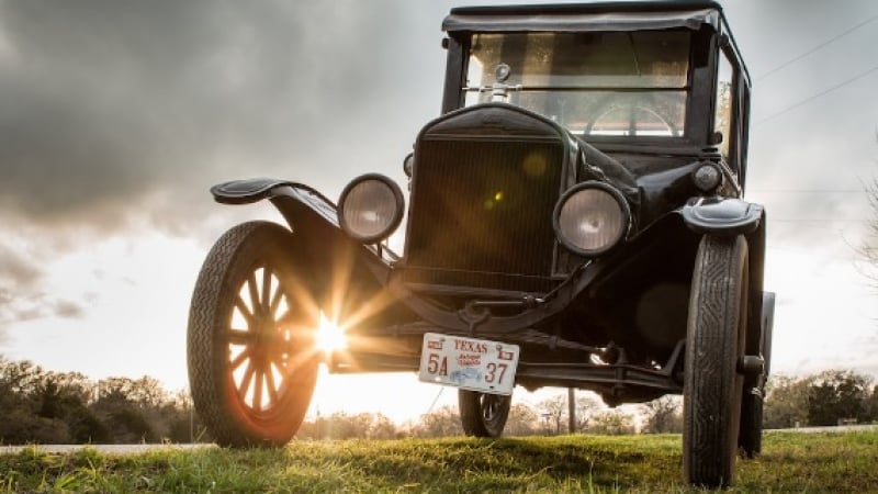 Историята на легендарния модел Ford Model T и защо колата е толкова успешна ВИДЕО