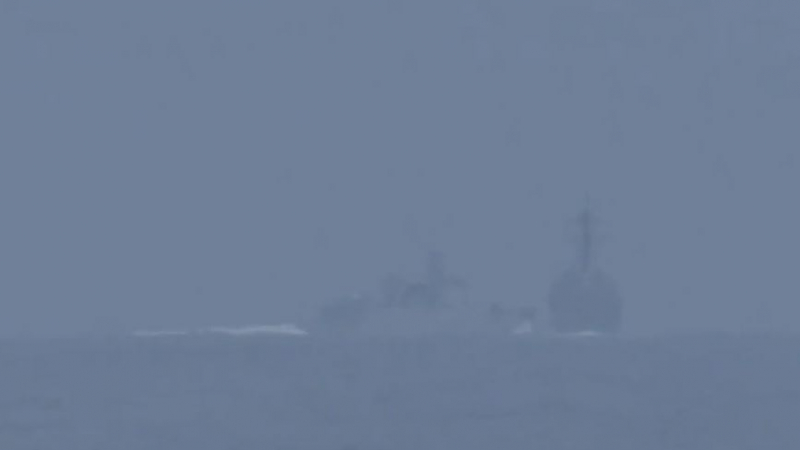 Появи се първо ВИДЕО от бруталната атака на китайски военен кораб срещу US разрушител 