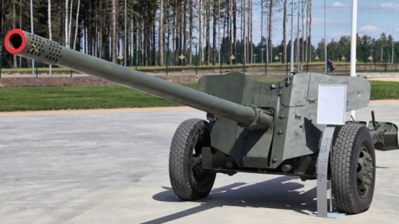 ВИДЕО от войната: ВСУ унищожиха противотанкова установка МТ-12 "Рапира" с един точен изстрел