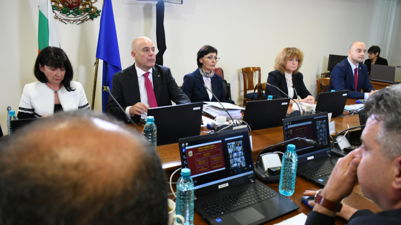 ВСС гледа второто искане за отстраняване на Гешев, изслушват Сарафов и Тодоров