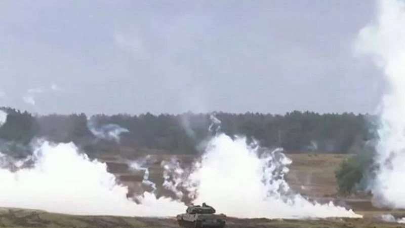 Украински боец порази 2 танка „Леопард 2“ с „приятелски огън, разкриха какво са видяли US спътници на Каховската ВЕЦ преди разрушаването на стената