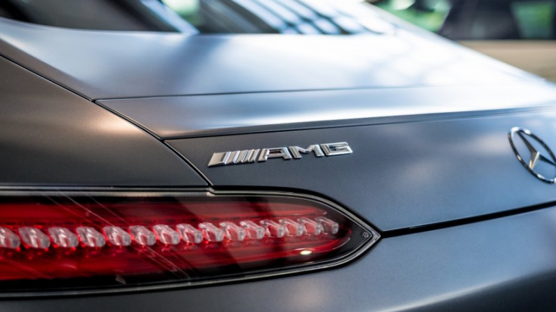 Фотошпиони заснеха новото поколение на Mercedes-AMG GT СНИМКИ