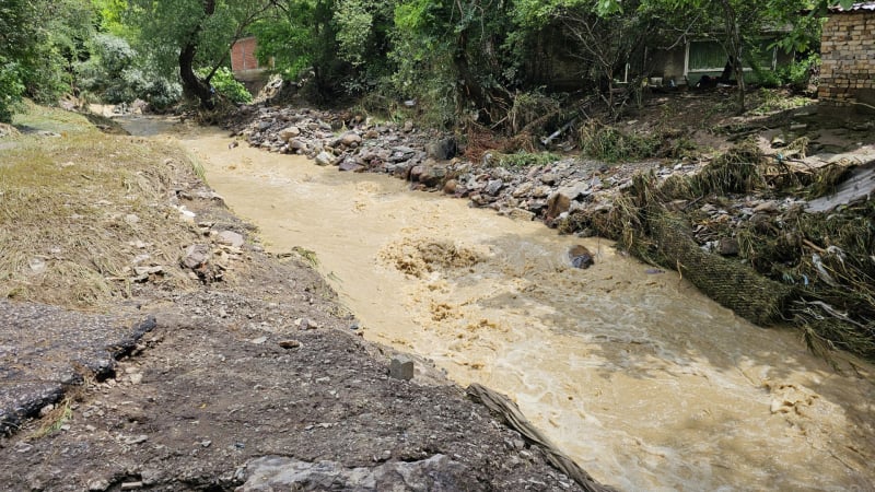 Водният ужас в Софийско няма край! Апокалиптични СНИМКИ