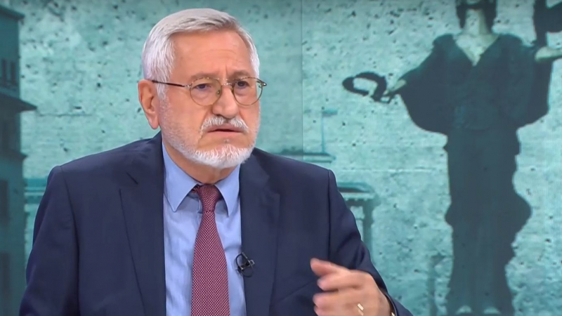 Проф. Ангел Димитров: Не е вярно, че България не може да поставя повече условия към Скопие
