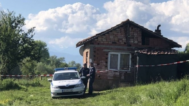 С извадено око и цялата накълцана! Зверството на касапин от Соколаре смрази цяла България