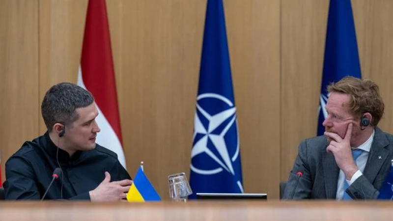 The Economist: Приемането на Украйна в НАТО може да бъде компенсация за изгубените територии