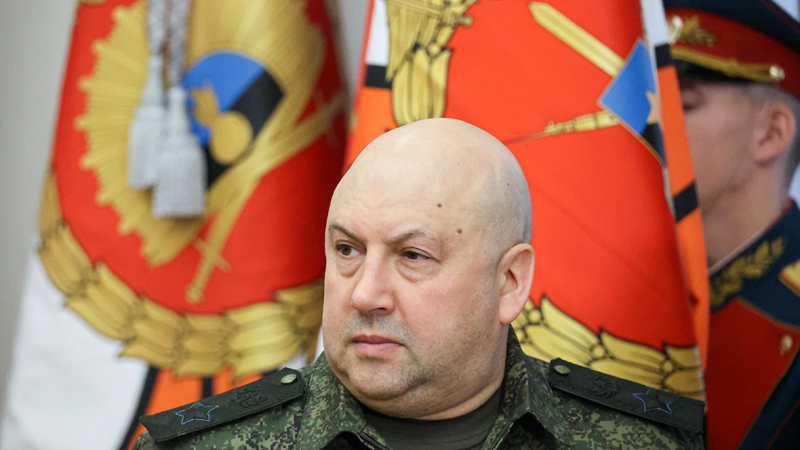 CNN гърми: Генерал Суровикин е бил таен ВИП член на "Вагнер"