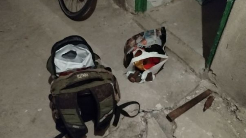 Граждански арест: Бургазлия спипа мургав мъж в мазето си, който извади невероятно оправдание СНИМКИ