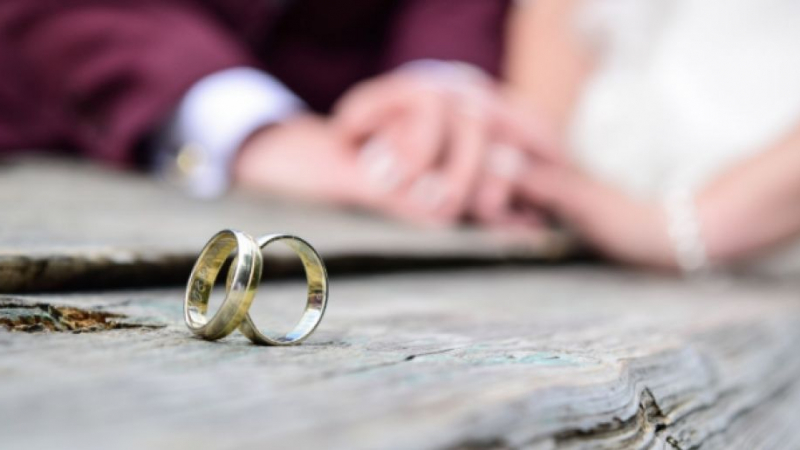 Младоженка проплака: Отказах секс на мъжа си в първата брачна нощ, а той...