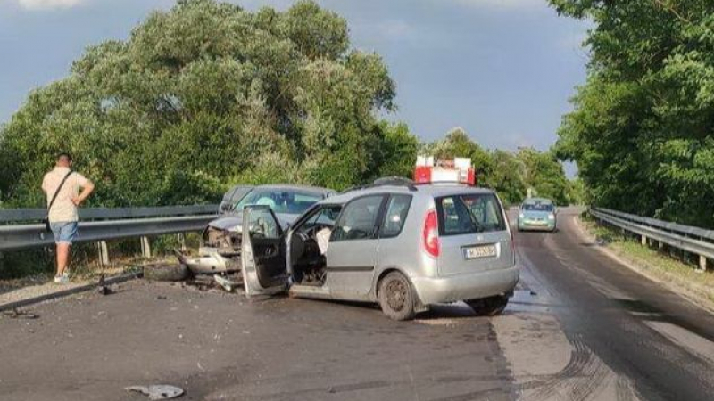 Тежка катастрофа в Пловдив, положението е сериозно 
