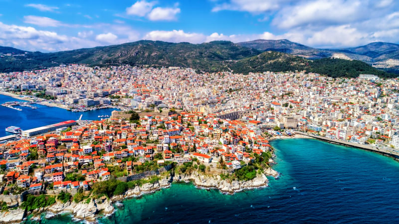 Евтиния: Нашенец отиде на море в Гърция, изброи какво е получил за 5 евро и шашна всички