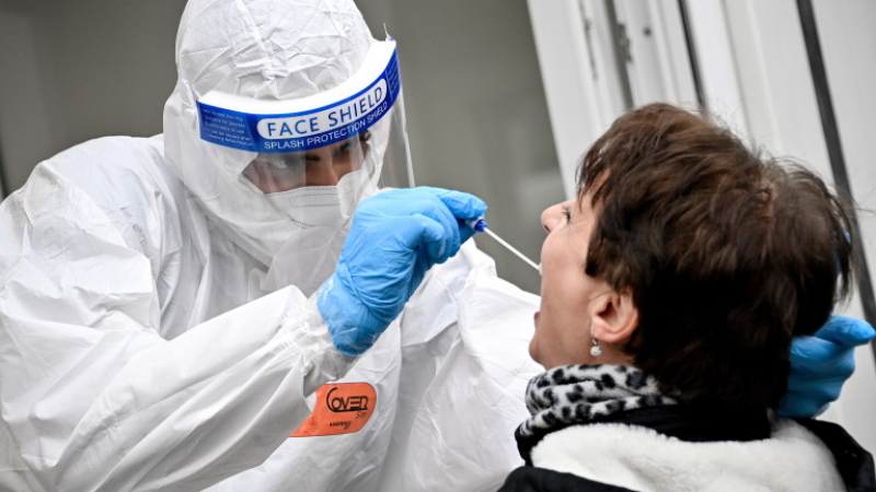 Сводка: Съботно затишие при коронавируса в България