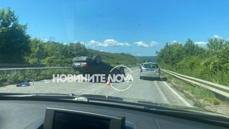 Бясна каскада на лека кола на изход от Велико Търново 