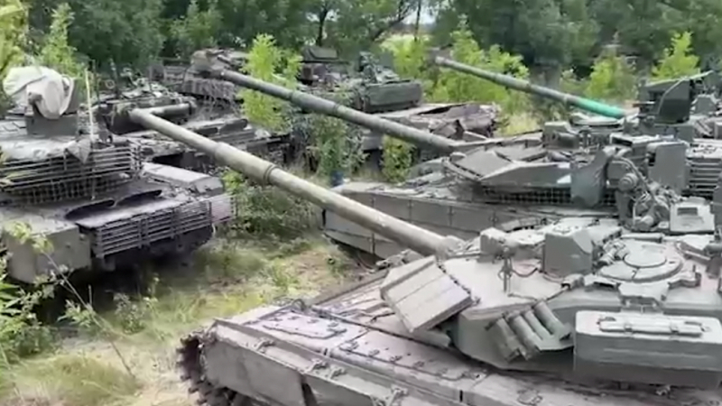 ВС на Русия получиха повече от 2000 единици техника и въоръжение от ЧВК "Вагнер"
