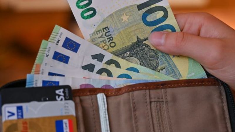 Финансов експерт каза кога ще приемем еврото