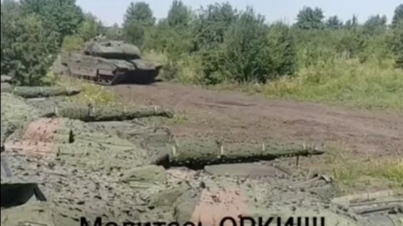 Шведските могъщи чудовища ''Stridsvagn 122'' пристигнаха в Украйна