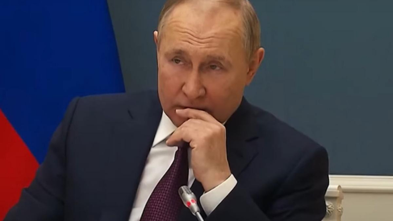 Социолозите на Путин признаха, че рейтингът му е паднал до минимум от началото на войната