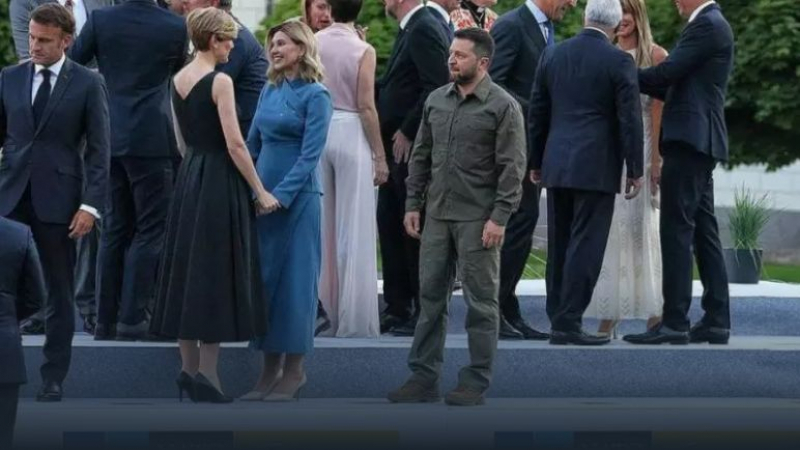 Западните медии: Зеленски изигра ролята на бабичката-еврейка на срещата на високо равнище на НАТО