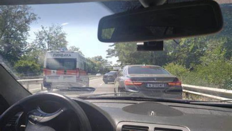 Страшен инцидент блокира пътя Созопол-Бургас, има ранени 