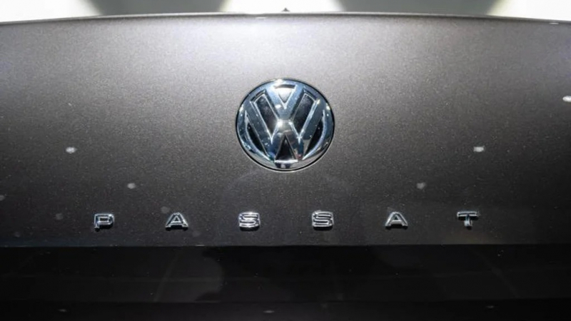 Volkswagen разкри първи подробности за новия Passat, ето какви са промените СНИМКИ