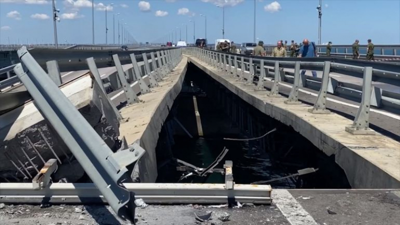 Световни медии казаха как е взривен Кримския мост
