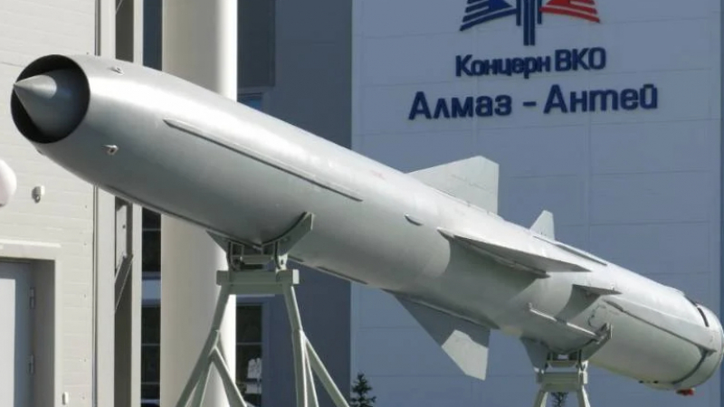 Представител на ВСУ обясни причините за неуязвимостта на руските ракети Оникс 