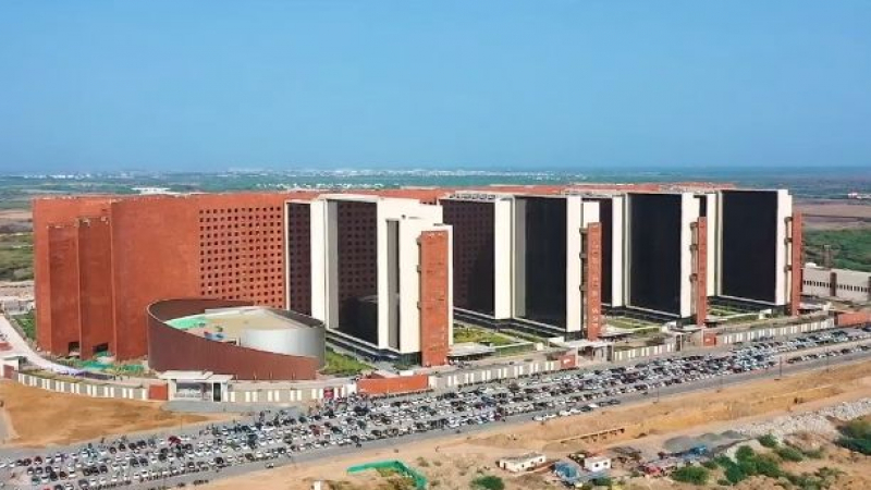 Най-голямата офис сграда в света - по-грамадна и от Пентагона ВИДЕО