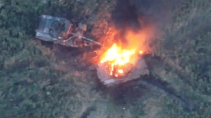 ВИДЕО от войната: Бригада "Рубеж" показа как изгарят руски танкове