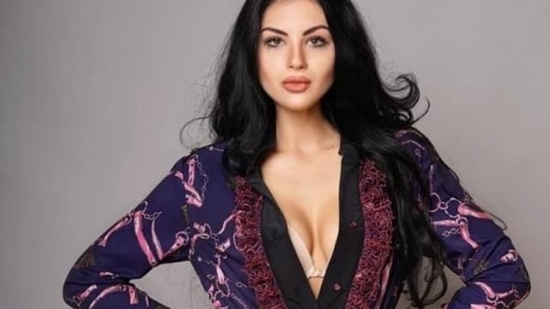 Мис България 2020 се показа без грим и я обвиниха в лъжа СНИМКА 