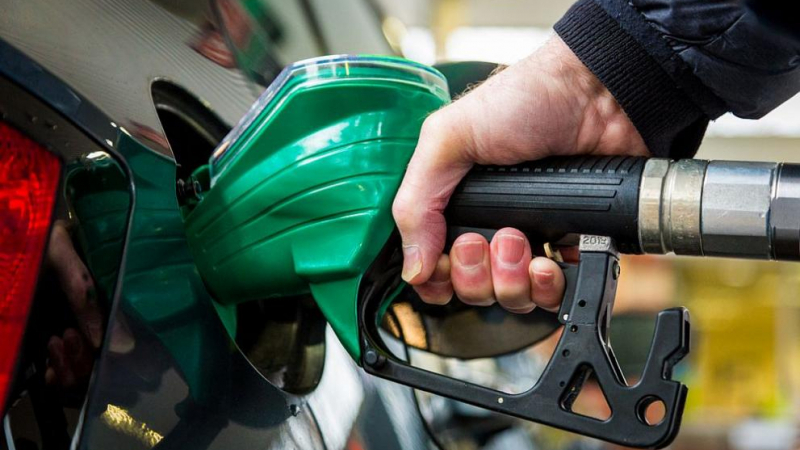 Удар по джоба: Иде глобално поскъпване на бензина, вещае още инфлация! 