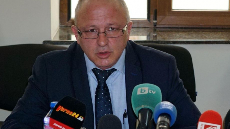 Варненският прокурор, разследван за корупция, го загази здраво 
