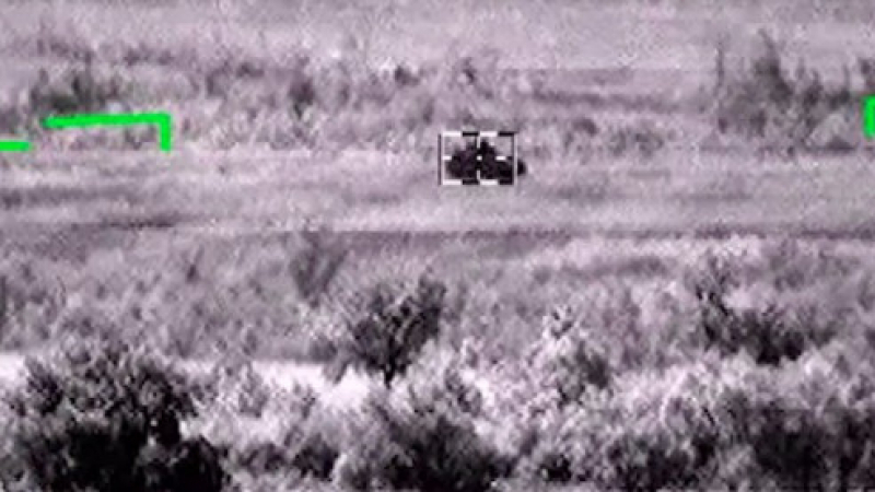ВИДЕО от войната: Хеликоптер Ка-52 унищожава БМП Bradley с ракета "Вихър"