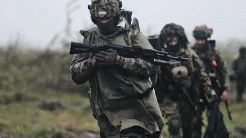 Киев обяви кога ще се изсипят в Крим хиляди десантчици, подготвяни във Великобритания. Руските ВКС удариха летища с Storm Shadow