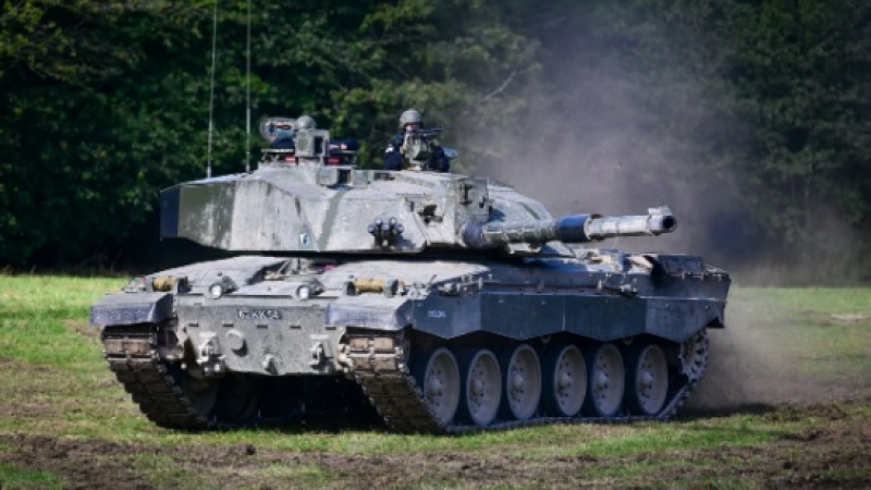 The Times: Украйна взе всички танкове Challenger 2 на Великобритания, остана й само един полк