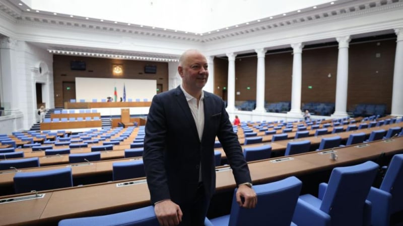 Кой е номинираният за премиер Росен Желязков
