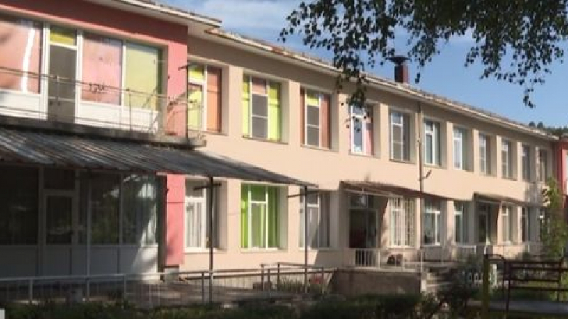 Ужас в Берковица: 2 деца изчезнаха от детската градина! ВИДЕО