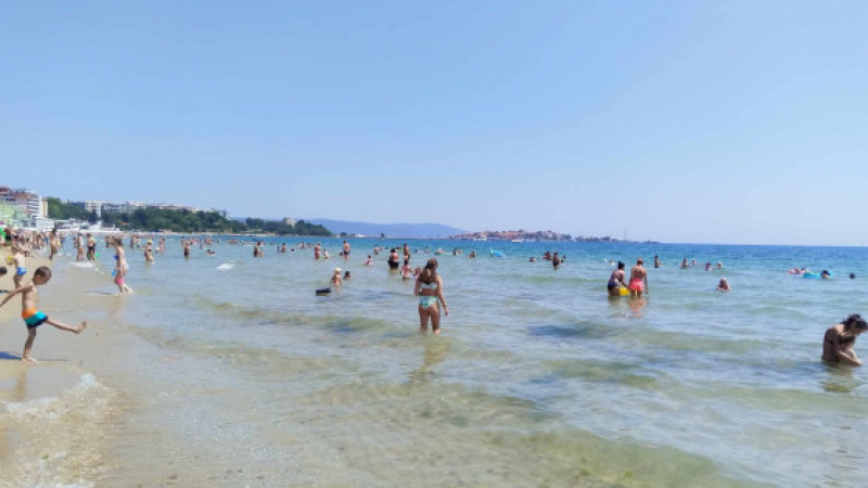 Пловдивчанин показа какво се случва на плажа в Несебър СНИМКИ 