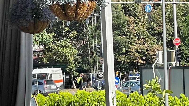 Зрелищна каскада в Пловдив, очевидци се втурнаха да... СНИМКИ