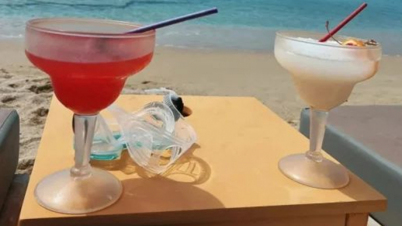 Още една туристка изгоря на Миконос: Изпи два коктейла и хапна морски дарове, а когато сметката дойде...