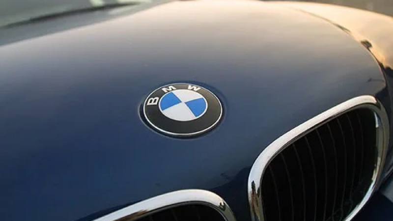 Китайците се хвалят: BMW създаде "Петица" специално за нас, по хубава е от вашата СНИМКИ