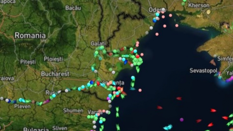Десетки кораби седят на дрейф в Дунав заради руската блокада на Черно море