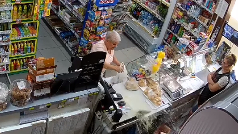 Забраниха на възрастна жена да стъпва в плевенски магазин и стана страшно ВИДЕО