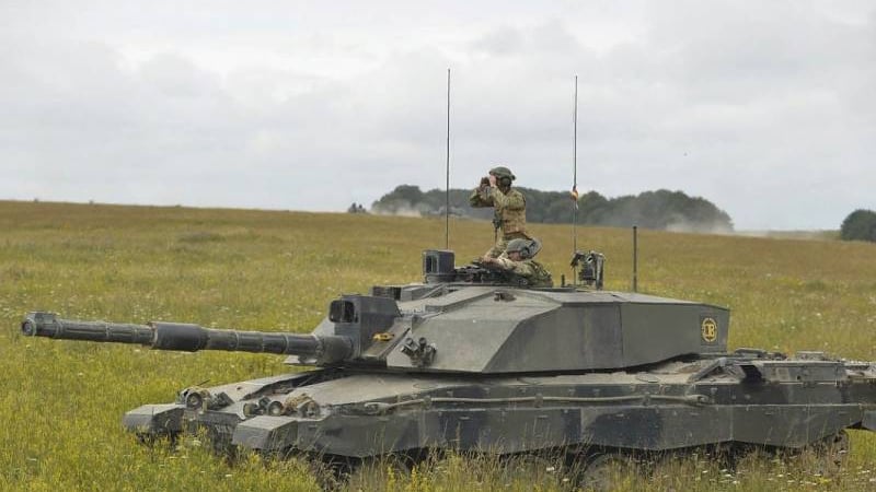 Британският подполковник Крауфорд: Танкове Challenger 2 изчезнаха в Украйна