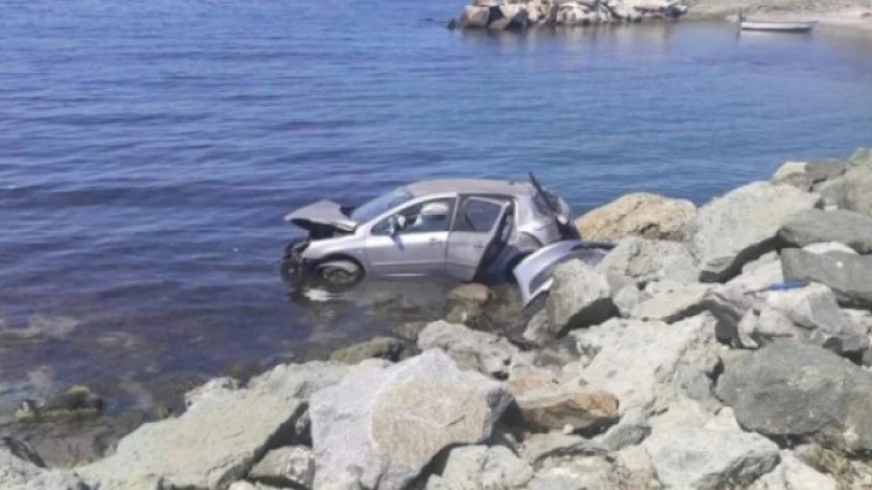 Избра смъртта: Мъжът, паднал с кола в морето край Лозенец, се самоуби