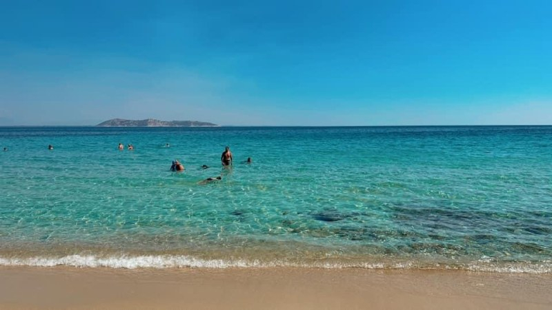 Феновете на гръцкото море на нокти, става ли за плаж СНИМКИ 
