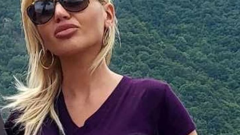 Съдебният лекар д-р Милева с нови подробности за откритата мъртва красива учителка в Приморско