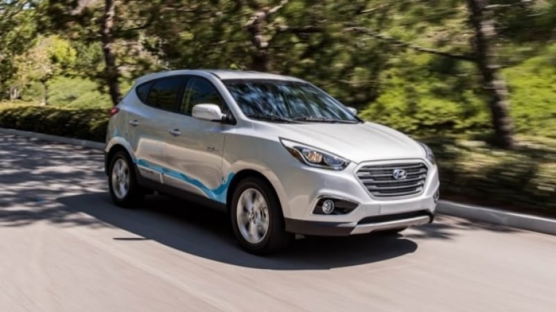 Собственик на Hyundai Tucson разбра цената на ремонта и се хвана за главата