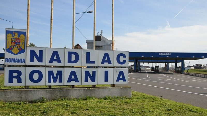 Пак се прочухме: Митничари се хванаха за главите от 2 наши камиона между Румъния и Унгария