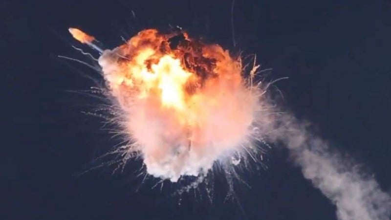 ВИДЕО от войната: Хеликоптер Ми-28Н унищожи украински дрон с 30-мм оръдие 